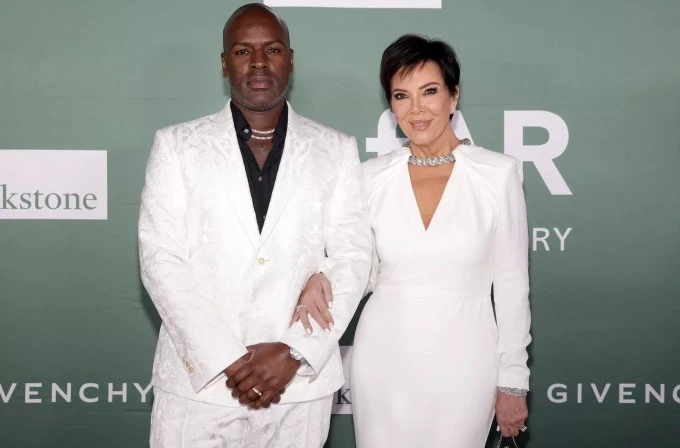 Mẹ Kim Kardashian kể về chuyện tình với bạn trai kém 25 tuổi
