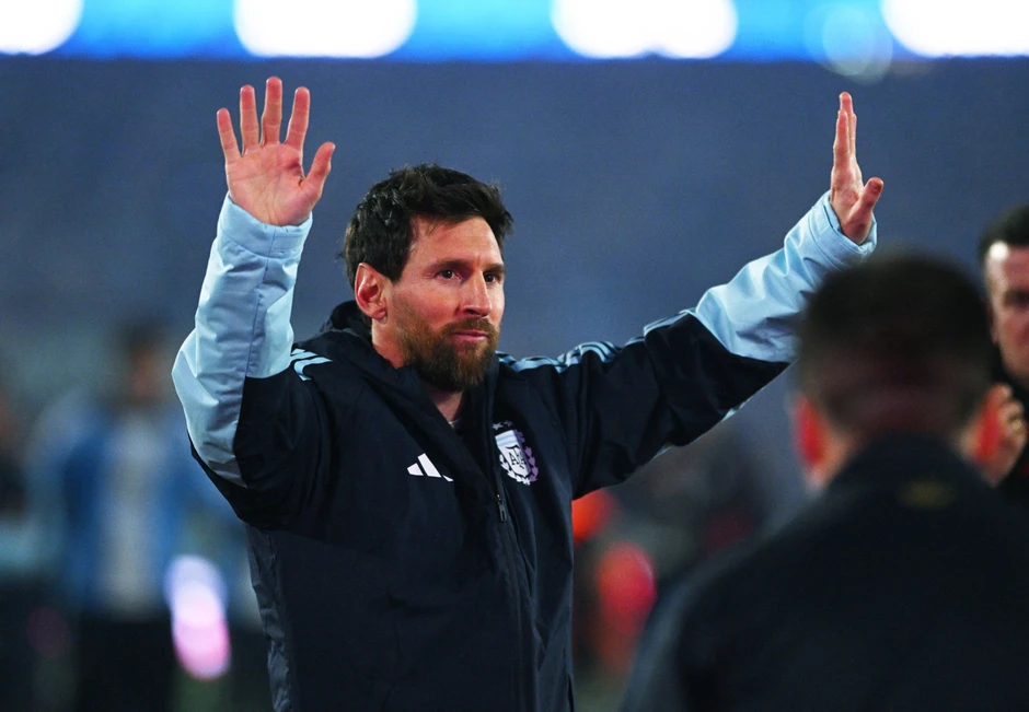 Messi từ giã tuyển quốc gia, có lẽ đây là fan girl Việt Nam đang buồn nhất lúc này Messi từ giã tuyển quốc gia, có lẽ đây là fan girl Việt Nam đang buồn nhất lúc này