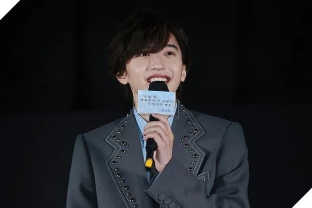 Michieda Shunsuke: "Hoàng tử Manga" làm bùng nổ truyền thông Nhật Bản bằng nhan sắc cực phẩm Michieda Shunsuke: "Hoàng tử Manga" làm bùng nổ truyền thông Nhật Bản bằng nhan sắc cực phẩm