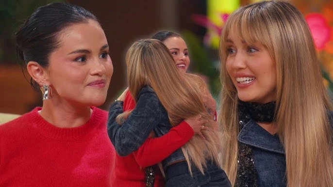 Miley Cyrus hoá thân Hannah Montana sau 2 thập kỷ, nhan sắc U40 bẻ cong thời gian! Miley Cyrus hoá thân Hannah Montana sau 2 thập kỷ, nhan sắc U40 bẻ cong thời gian!
