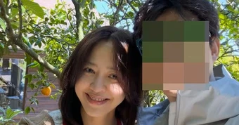 Minh tinh "Nhà vua và chàng hề" tái hôn tuổi 49 với một bác sĩ