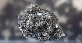 Mở niêm phong sau nửa thế kỷ, mẫu vật từ tàu NASA gây sốc