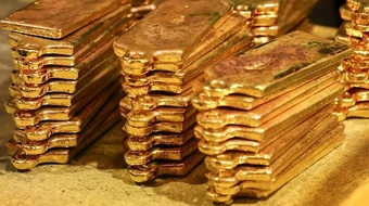 Một quốc gia bất ngờ bán 52 tấn vàng chỉ trong 1 tháng, cho vay gần 80 tấn, góp phần khiến giá vàng rơi mạnh nhất 20 năm