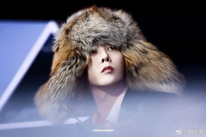 MV mới của Thiều Bảo Trâm: Vẫn đẹp nhưng nhạt, 1 nhân vật “rất G-DRAGON”