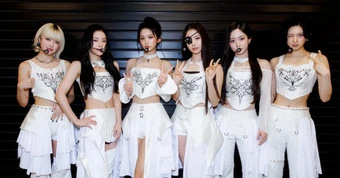 Năm khởi sắc của nhóm mỹ nhân flop nhất showbiz: “Ngũ long công chúa” bại trận, đã thoát kiếp nhạc dở
