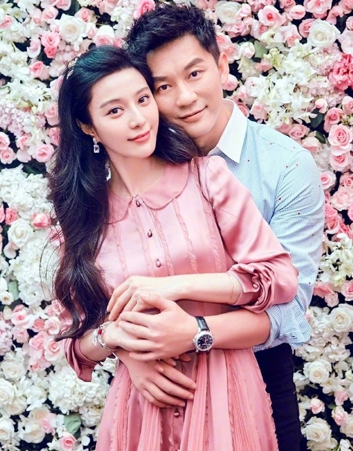 Nam thần 4.000 tỷ một bước lên sao hạng A nhờ Phạm Băng Băng, bị bóc trần "kịch bản yêu 10 cô như 1" Nam thần 4.000 tỷ một bước lên sao hạng A nhờ Phạm Băng Băng, bị bóc trần "kịch bản yêu 10 cô như 1"