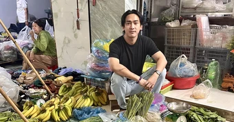 Nam thần có gương mặt tuyết đối điện ảnh gần 50 tuổi đi bán quán ăn ở Phường Bàn Cờ, TP.HCM