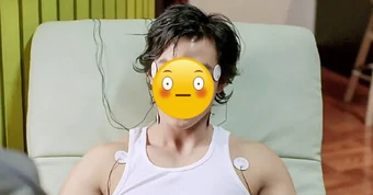 Nam thần "đẹp như tạc tượng" vào rừng cưới vợ: Hôn nhân hơn 10 năm không chuyện chăn gối, giờ ngoại hình xuống dốc khó nhận ra