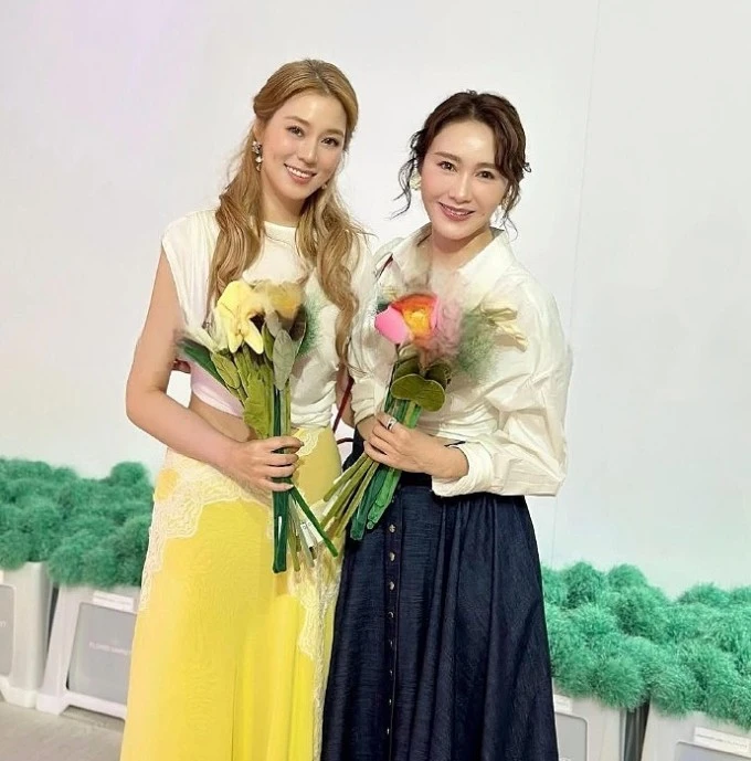 Nàng dâu tỷ phú Từ Tử Kỳ rạng rỡ giữa ồn ào chồng bao nuôi bom sex Nàng dâu tỷ phú Từ Tử Kỳ rạng rỡ giữa ồn ào chồng bao nuôi bom sex