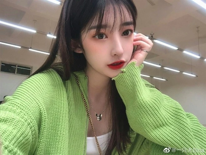 Nàng thơ 1999 sinh con cho thiếu gia nhưng bị ruồng bỏ: Giờ bể nợ bị kiện ra tòa, phải ra siêu thị bán quần áo 12 tiếng mưu sinh Nàng thơ 1999 sinh con cho thiếu gia nhưng bị ruồng bỏ: Giờ bể nợ bị kiện ra tòa, phải ra siêu thị bán quần áo 12 tiếng mưu sinh