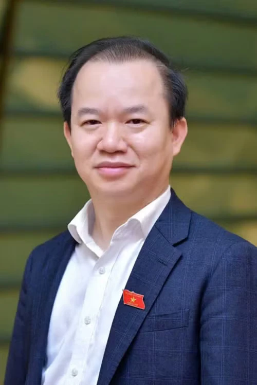 Nghệ sĩ Việt cần học quản trị cảm xúc