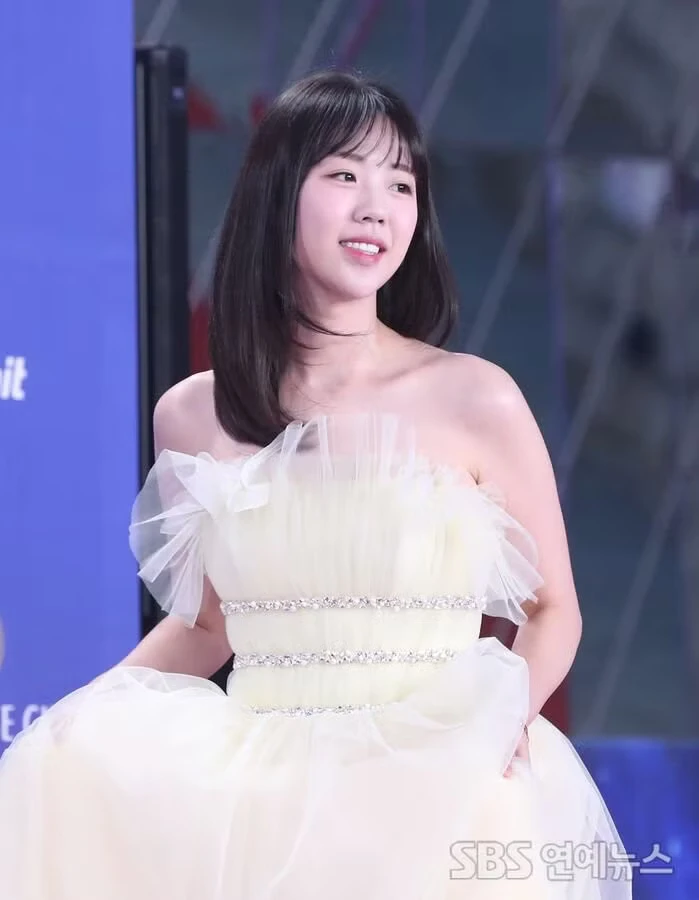 Ngọc nữ kết hôn