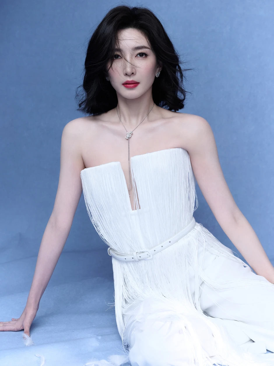 Ngọc nữ sinh con cho CEO công ty phim vỡ mộng hào môn: Người tình cờ bạc rỗng túi, giờ ê chề ôm đồ về nhà mẹ đẻ nương nhờ Ngọc nữ sinh con cho CEO công ty phim vỡ mộng hào môn: Người tình cờ bạc rỗng túi, giờ ê chề ôm đồ về nhà mẹ đẻ nương nhờ