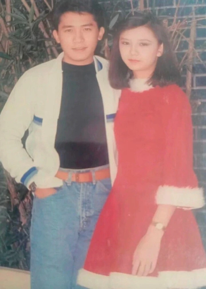 Ngọc nữ vạn người mê từ bỏ hào quang, làm mẹ đơn thân hơn 2 thập kỷ Ngọc nữ vạn người mê từ bỏ hào quang, làm mẹ đơn thân hơn 2 thập kỷ