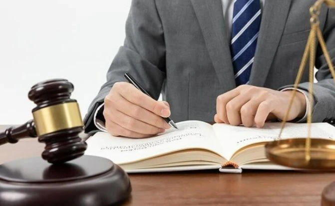 Vợ và hai con bị ngân hàng kiện đòi nợ sau cái chết của người vay tín dụng 759 triệu đồng; Tòa án tuyên chỉ phải trả 189 triệu Vợ và hai con bị ngân hàng kiện đòi nợ sau cái chết của người vay tín dụng 759 triệu đồng; Tòa án tuyên chỉ phải trả 189 triệu