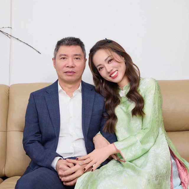Người đồng hành và san sẻ nỗi buồn hiện tại cùng NSND Công Lý là ai?