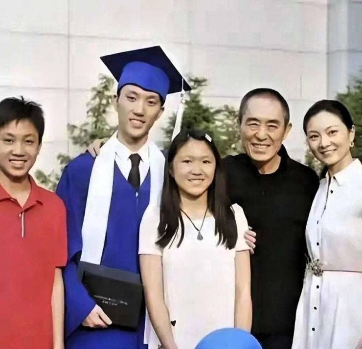 Người vợ kém 31 tuổi bí ẩn và xinh đẹp của Trương Nghệ Mưu
