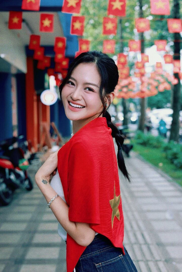 Người yêu cũ đang nhận gạch đá trên phim giờ vàng VTV là ai? Người yêu cũ đang nhận gạch đá trên phim giờ vàng VTV là ai?