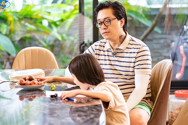 Ngưỡng mộ tình cảm 20 năm của vợ chồng Đăng Khôi - Thuỷ Anh, khi kho báu lớn nhất là gia đình