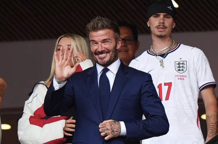 Nhà Beckham ăn mừng khi tuyển Anh vào bán kết World Cup Nhà Beckham ăn mừng khi tuyển Anh vào bán kết World Cup