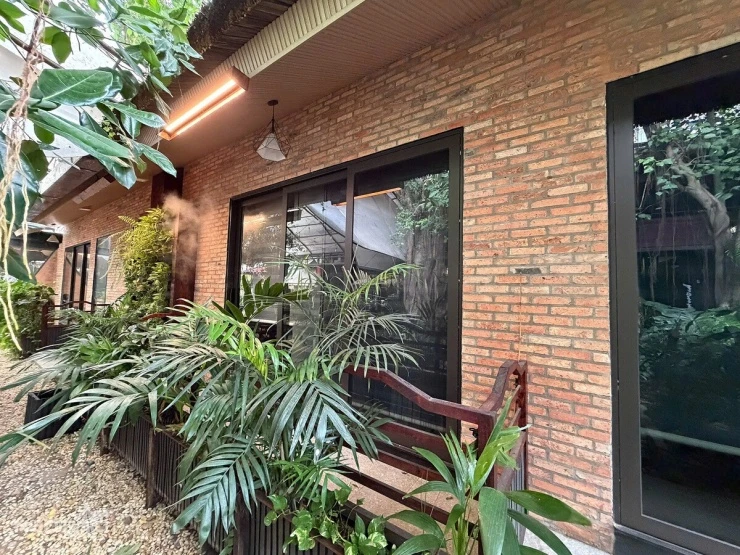 Nhà vườn gần 2.000 m2 của Johnny Trí Nguyễn ở TP HCM