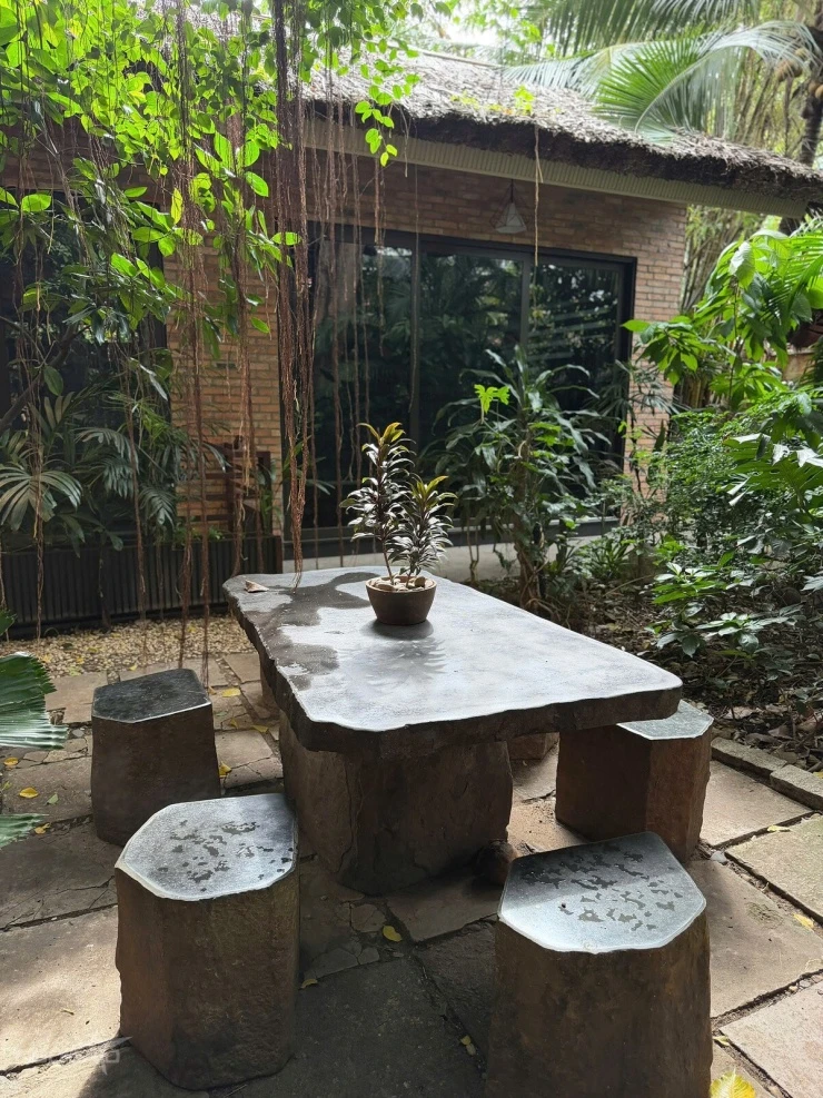 Nhà vườn gần 2.000 m2 của Johnny Trí Nguyễn ở TP HCM