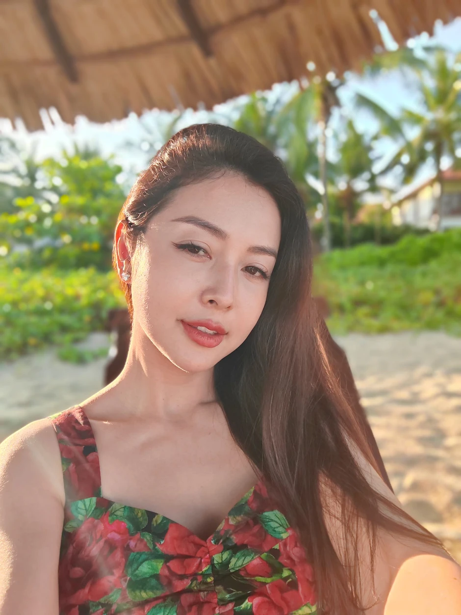 Nhan sắc hoa hậu đẹp bậc nhất Việt Nam, có 1 con riêng được đại gia say đắm suốt 14 năm