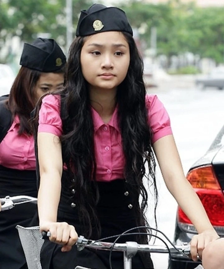 Nhan sắc Miu Lê thay đổi thế nào sau 15 năm vào showbiz?