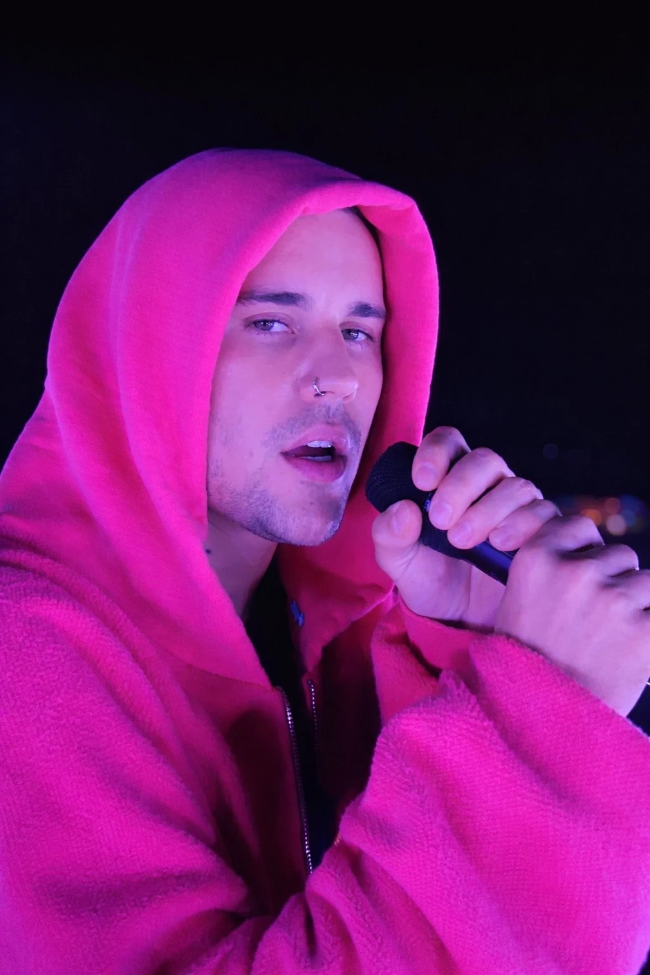 Nhất Justin Bieber: Diễn Coachella xong chạy thẳng về về nhà giá gần 500 tỷ... chỉ cách vài bước chân!