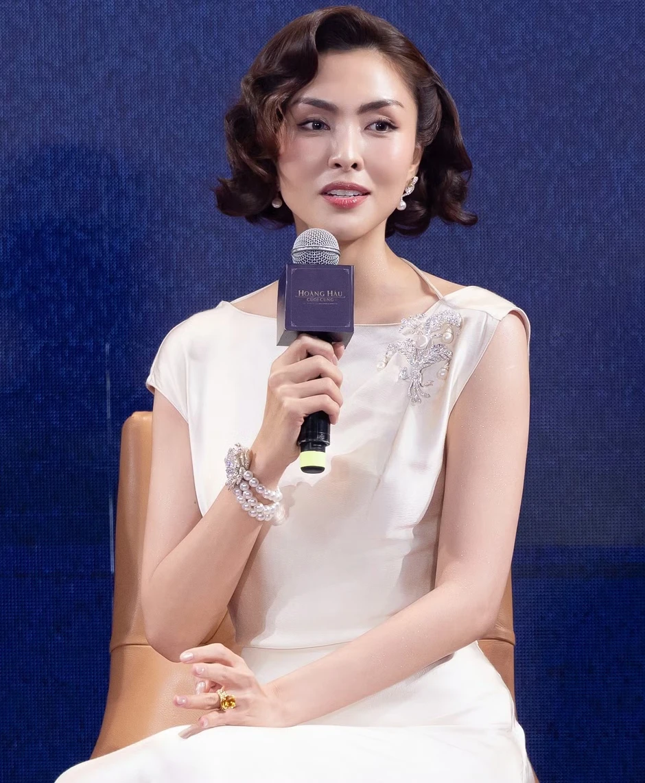Nhiều phản ứng khi Tăng Thanh Hà trở thành Hoàng hậu cuối cùng