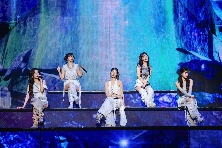 Nhóm nữ bị ghét nhất Kpop: Concert 80.000 người trống hoác cả khoảng SVĐ
