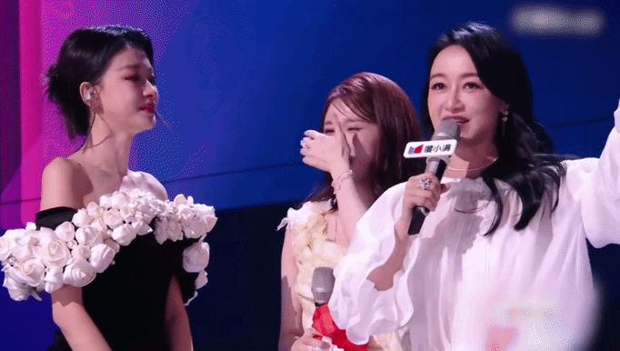 Nổ drama mới tại show Trung Quốc Trang Pháp đang thi: 1 Chị Đẹp tố cáo ekip chơi xấu hạ bệ, ra tối hậu thư "tung hết phốt" cực căng