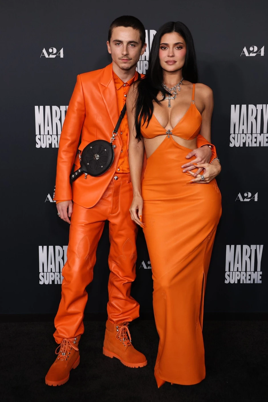 Nổ drama tại Oscar 2026: Kylie Jenner đụng mặt chị gái Timothée Chalamet, có thái độ khinh khỉnh coi thường gây "nóng mắt"? Nổ drama tại Oscar 2026: Kylie Jenner đụng mặt chị gái Timothée Chalamet, có thái độ khinh khỉnh coi thường gây "nóng mắt"?