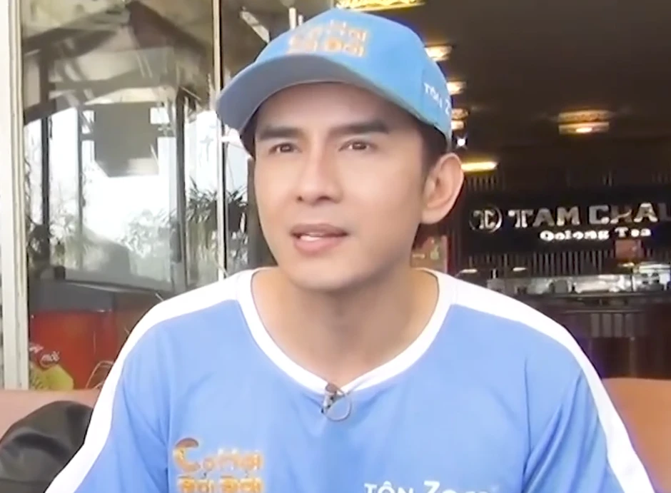 Nơi bán cà phê của nam ca sĩ 50 tuổi nổi đình đám một thời ở phường Tân Định, TP.HCM