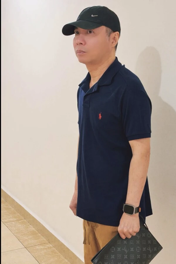 NSND Công Lý về thăm Nhà hát Kịch Hà Nội với diện mạo khỏe khoắn