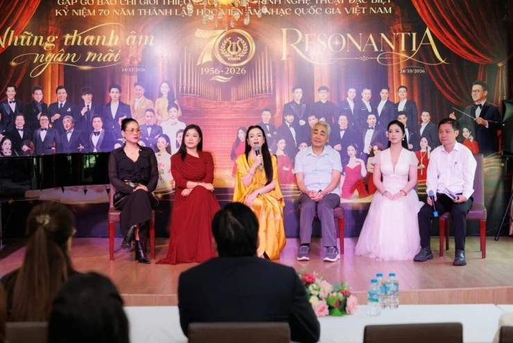 NSND Quang Thọ nhớ thời bán cà phê, thuốc lá để xoay kinh phí biểu diễn NSND Quang Thọ nhớ thời bán cà phê, thuốc lá để xoay kinh phí biểu diễn