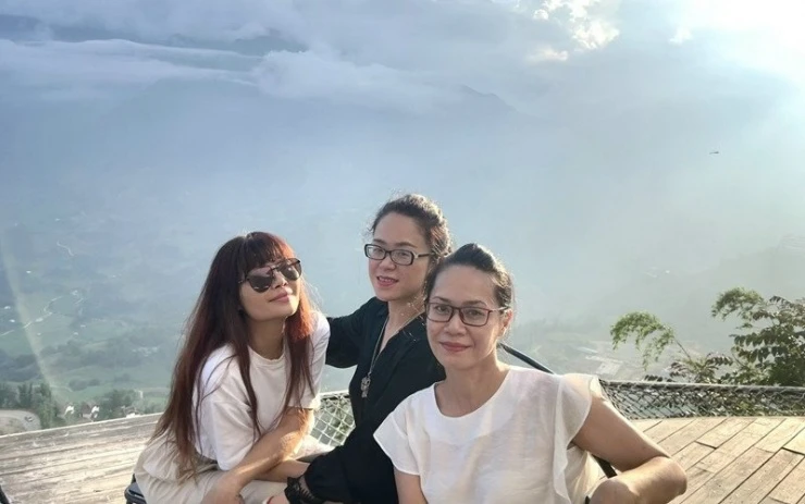 NSƯT Minh Ánh: Từ cô bé lén thi nghệ thuật giờ thành Đại biểu Quốc hội 3 khoá NSƯT Minh Ánh: Từ cô bé lén thi nghệ thuật giờ thành Đại biểu Quốc hội 3 khoá