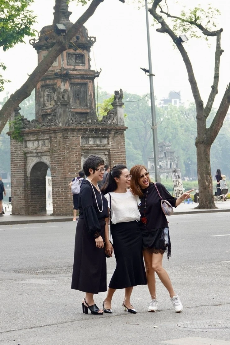 NSƯT Minh Ánh: Từ cô bé lén thi nghệ thuật giờ thành Đại biểu Quốc hội 3 khoá NSƯT Minh Ánh: Từ cô bé lén thi nghệ thuật giờ thành Đại biểu Quốc hội 3 khoá