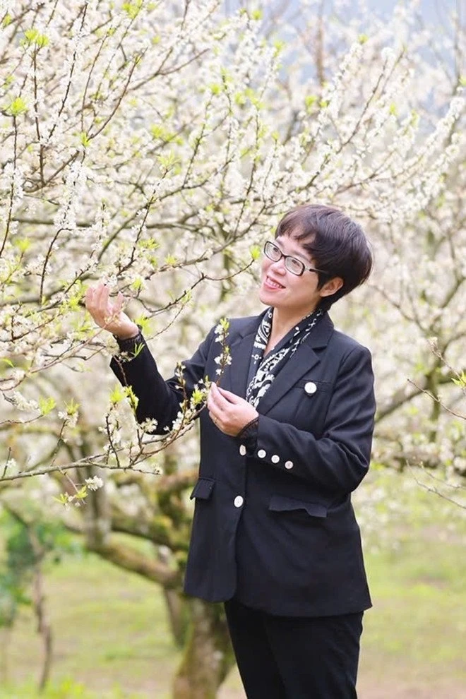 NSƯT Minh Ánh: Từ cô bé lén thi nghệ thuật giờ thành Đại biểu Quốc hội 3 khoá NSƯT Minh Ánh: Từ cô bé lén thi nghệ thuật giờ thành Đại biểu Quốc hội 3 khoá