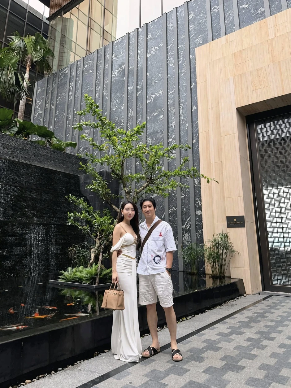 NSƯT Ngọc Quỳnh U50 muốn cưới vợ lần 3, sống với mỹ nhân kém 7 tuổi trong căn nhà 14 tỷ