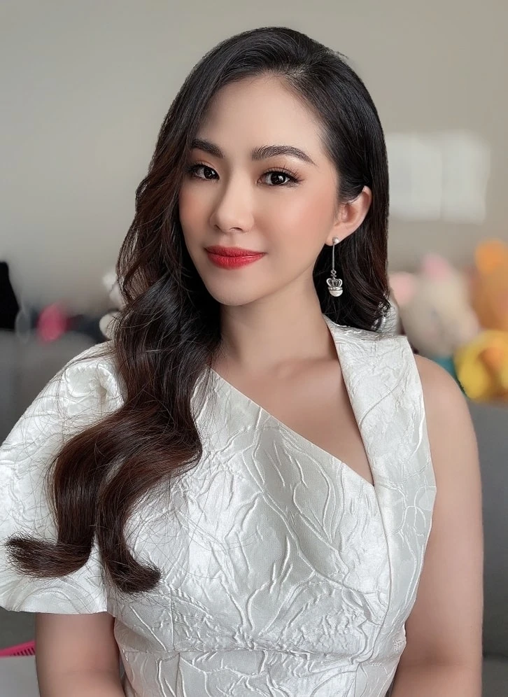 Nữ ca sĩ kể về vụ cháy ám ảnh cuộc đời: "Lúc đó hoảng loạn ai cũng chạy, biển lửa đó đã thiêu đốt toàn thân tôi"