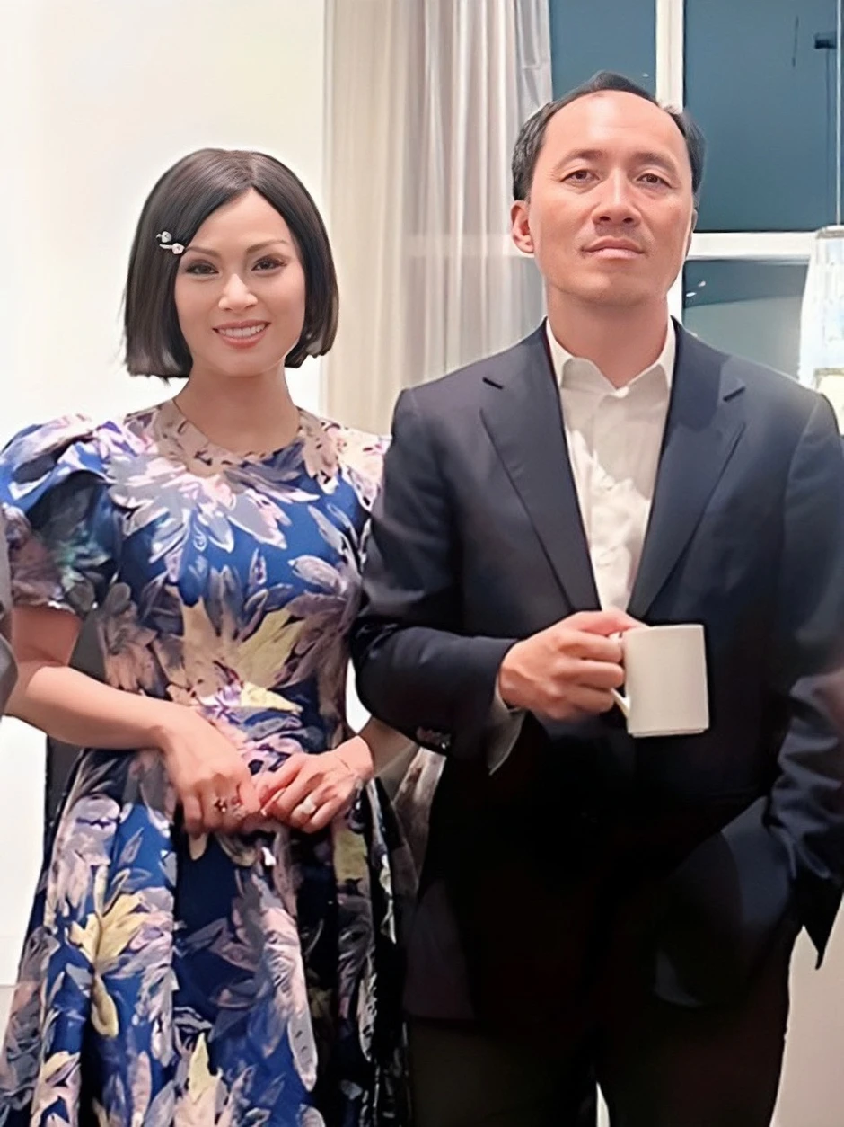 Nữ ca sĩ Việt từ bỏ hào quang sang Mỹ lấy chồng tỷ phú nổi tiếng phố Wall, cuộc sống giờ ra sao?
