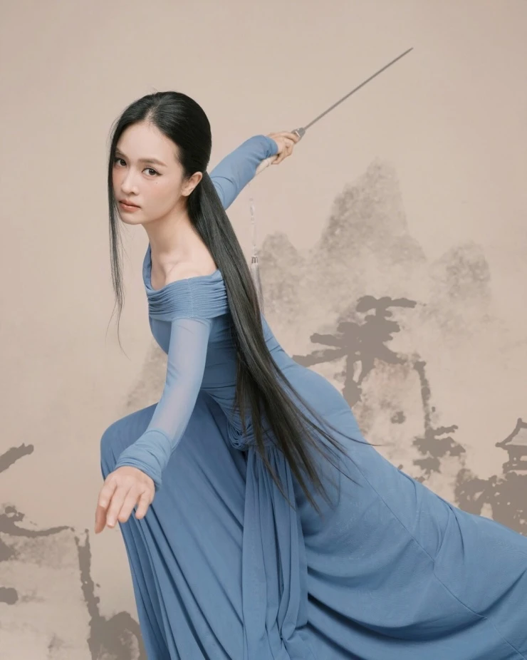 Nữ chính Hộ linh tráng sĩ kể chuyện tập võ, nhiều lần chém nhầm bạn diễn Nữ chính Hộ linh tráng sĩ kể chuyện tập võ, nhiều lần chém nhầm bạn diễn