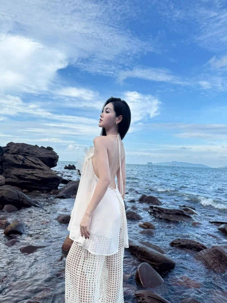 Nữ công an chìm vừa lộ diện trong phim cảnh sát hình sự VTV ngoài đời gợi cảm