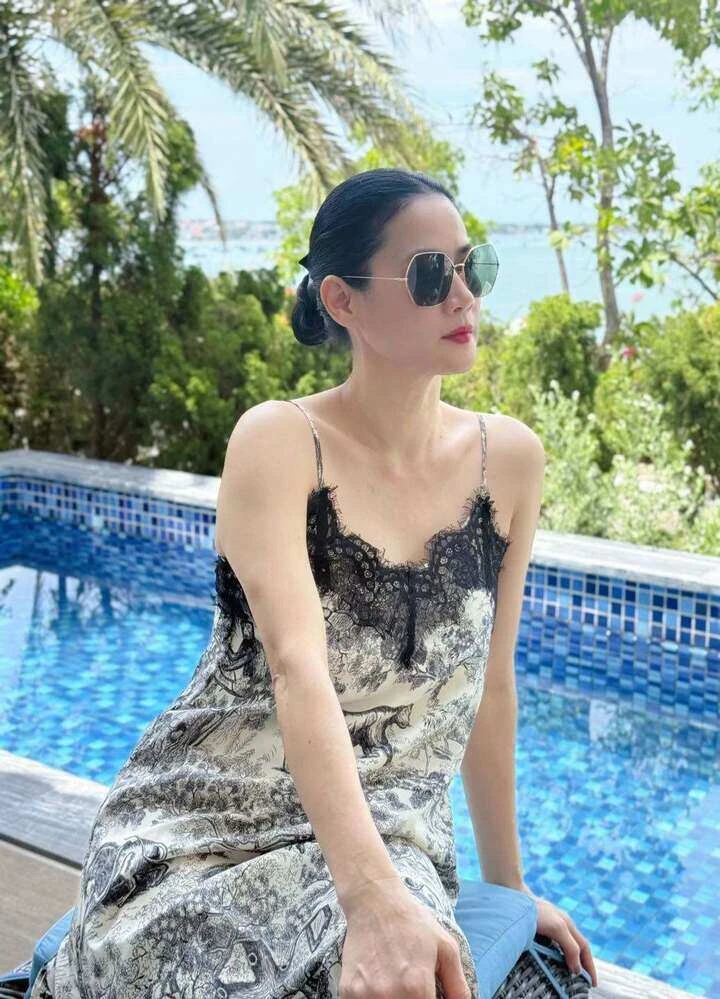 Nữ diễn viên đóng chị gái Nam Phương hoàng hậu, ngoài đời là bạn thân Hà Tăng
