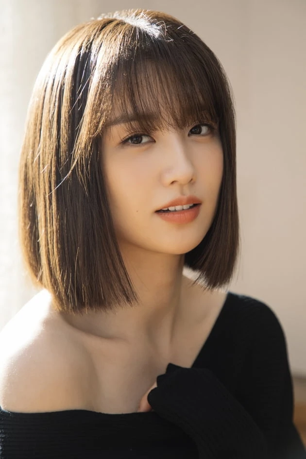 Nữ diễn viên khốn khổ bị fan cuồng đeo bám, tưởng tượng "đã có con với nhau" trong cuốn nhật ký đầy chi tiết hãi hùng