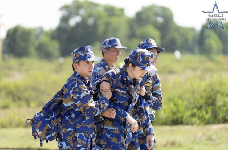 Nữ diễn viên ngất xỉu ngay ngày đầu tham gia Sao nhập ngũ