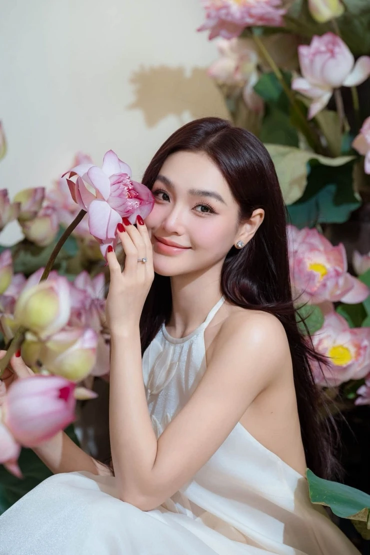 Nữ diễn viên sexy chuyên đóng tiểu tam liên tục gây chú ý trên phim VTV Nữ diễn viên sexy chuyên đóng tiểu tam liên tục gây chú ý trên phim VTV