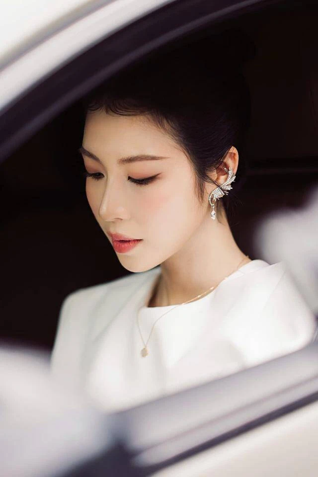 Nữ diễn viên từng nổi tiếng với màn đánh ghen hộ bạn trong Đừng bắt em phải quên trở lại màn ảnh