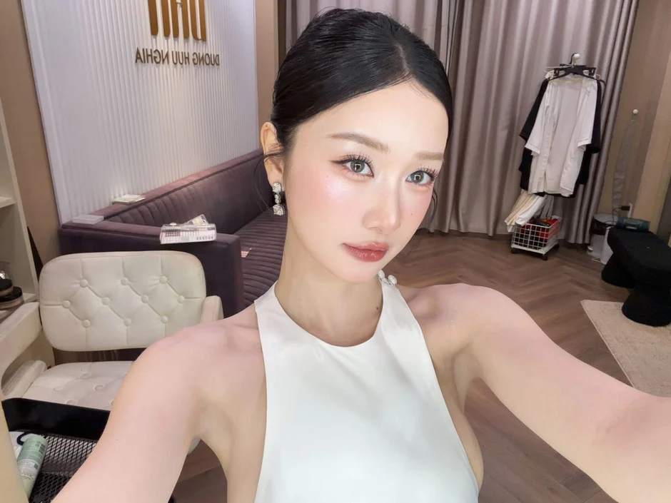 Nữ game thủ Việt có thâm niên 20 năm chơi game quyết định chuyển hướng sang game của nhà VNG Nữ game thủ Việt có thâm niên 20 năm chơi game quyết định chuyển hướng sang game của nhà VNG